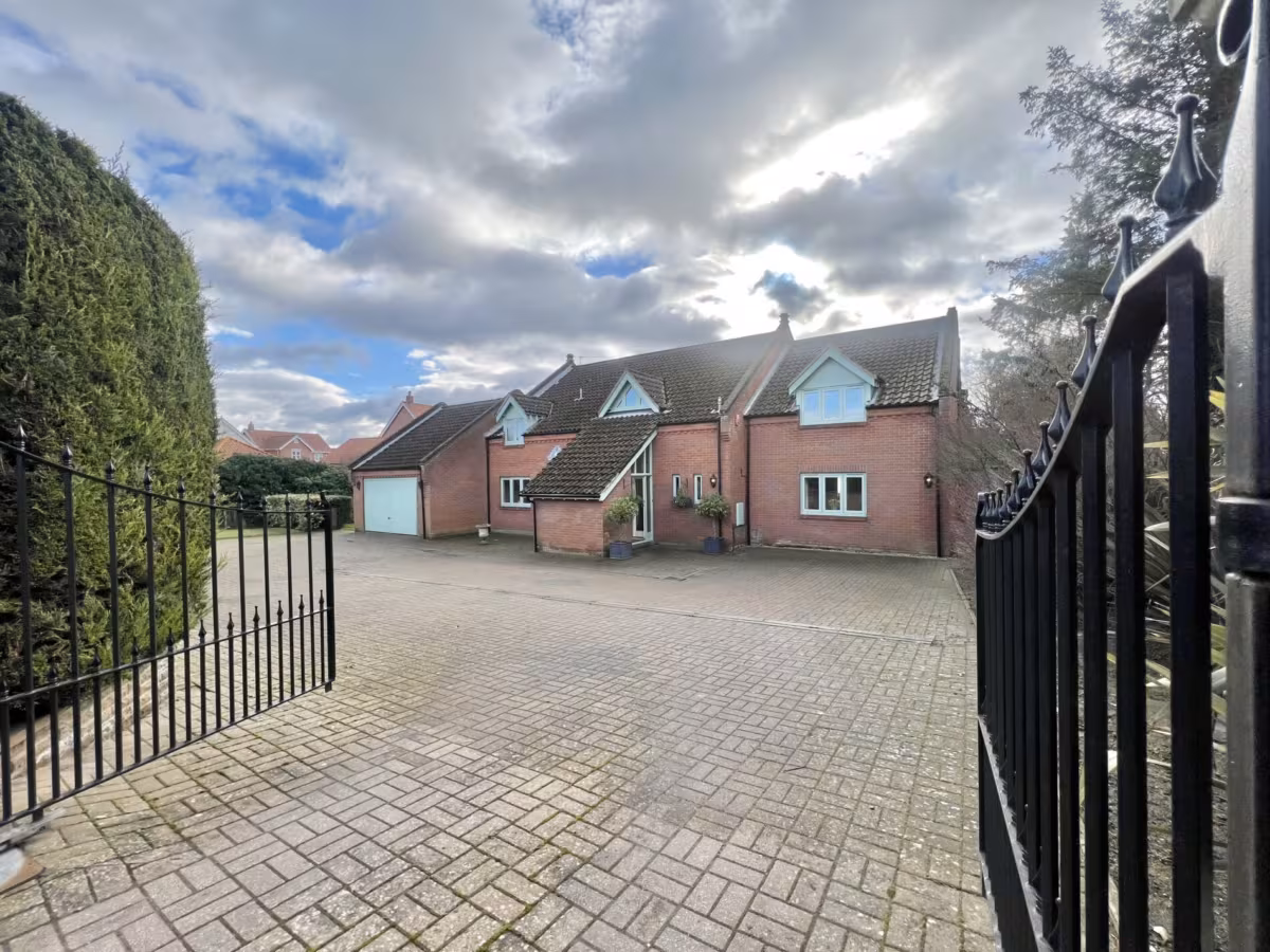 Yarmouth Road, Blofield, NR13