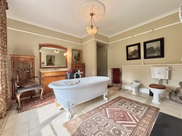 The Grange Estate with 4 seperate barn conversions, Erpingham, NR11
