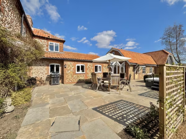 Horstead, Norfolk, NR12 7NY