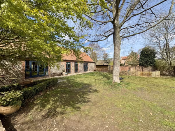Holt Road, Edgefield, Norfolk, NR24 2RS