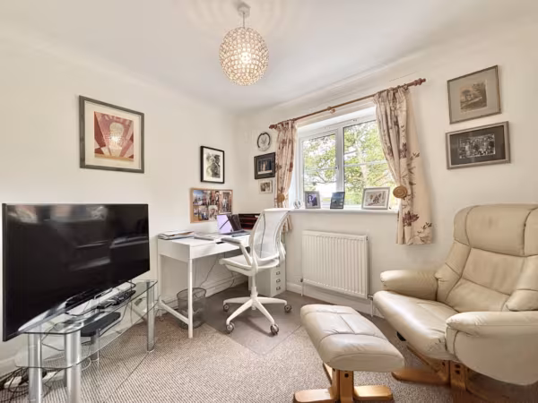 The Avenue, Wroxham, NR12 8TN